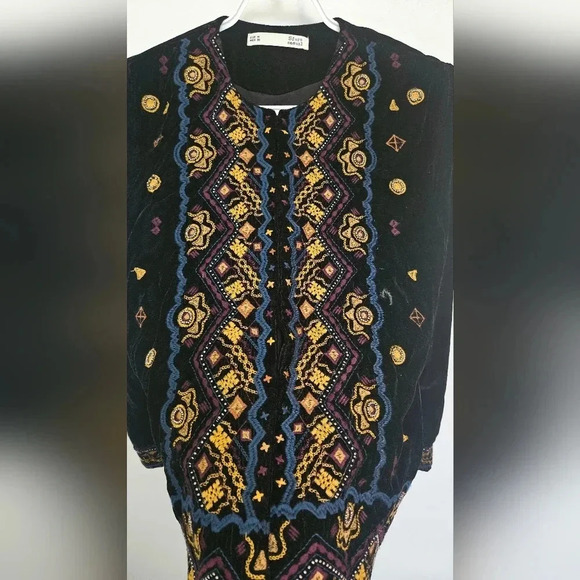 Zara Sfera Velvet Full Embroidered Sequined Front Hook Multicolored Sz M Coat. - Picture 10 of 11